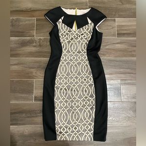 Size 4 Fitted Formal Black+Gold Dress